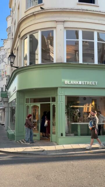 @blankstreet just landed in Brighton and we’re totally obsessed! 💚who’s been down to try the famous matcha? 🍵
